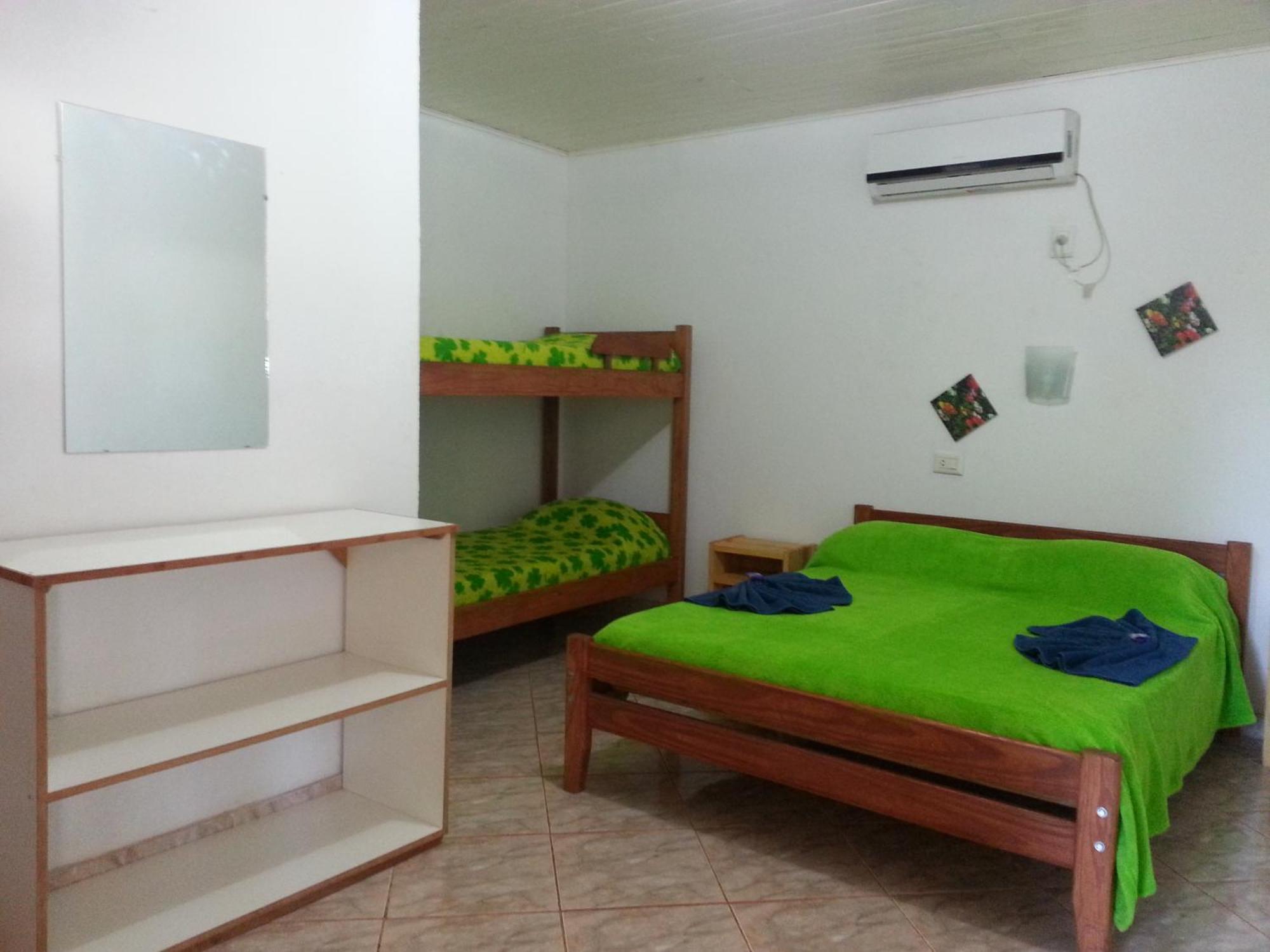 Hotel Y Residencial Amigos Пуэрто-Игуасу Экстерьер фото