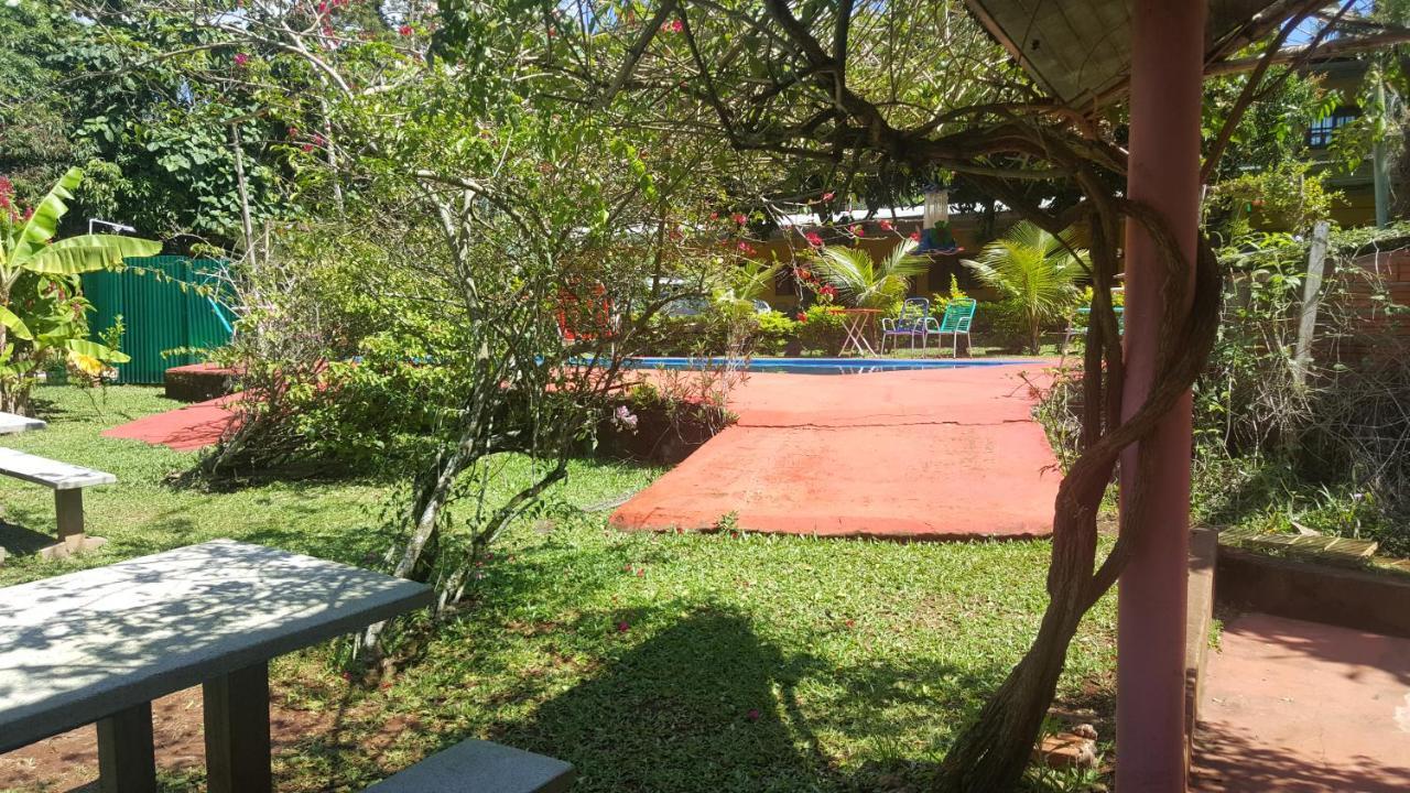 Hotel Y Residencial Amigos Пуэрто-Игуасу Экстерьер фото